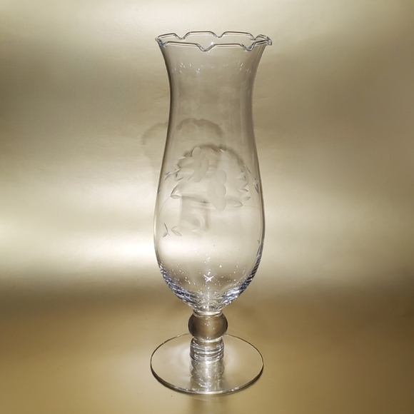 10" Heritage Crimped Tall Etched Blown Crystal Vase by Princess House - Picture 5 of 6